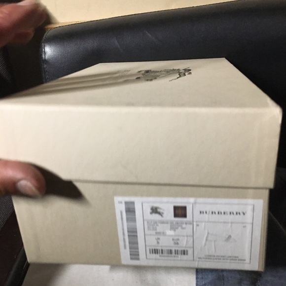 Designer Shoes - Picture 15 of 15